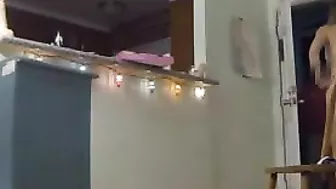 Hot, Naked Girl Teases, Flashes Pizzaman, Drives Him Wild