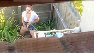 Shocked, The Voyeuristic Neighbor Spotted The Masturbating Woman In Plain View