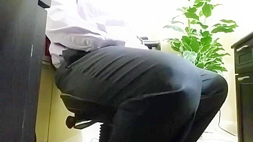 Naughty Cam Boss's Stealthy Sexcapade With His Eager-To-Please Secretary