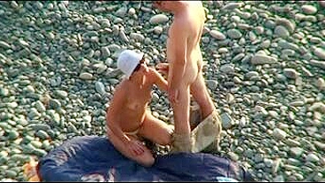 Voyeur Hot Sex at the Nudist Beach Caught on Camera