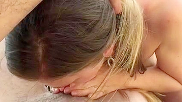 Excellent Oral Sex at the Beach with Wifey