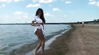 Cute Nude Amateur Girl's Beach Play