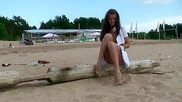 Cute Nude Amateur Girl's Beach Play