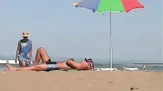 Sexy Mom Surprises With Beach Blowjob, Unforgettable