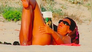 Fantastically Shaped Topless Beauties On The Beach!