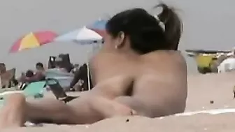 Naked Pussies at the Beach Filmed
