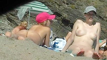 Scandalous! Naked, Beach, Two Pussies, Voyeur-Filmed