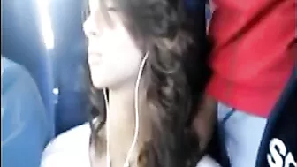Hot Girl Dick Flashed in the Bus