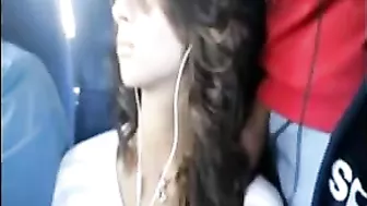 Hot Girl Dick Flashed in the Bus