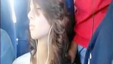 Hot Girl Dick Flashed in the Bus