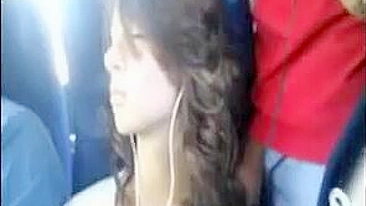 Hot Girl Dick Flashed in the Bus