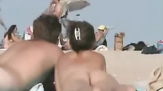 Jaw-Dropping, Uncensored Nude Video Of Sexy Beach Girl!