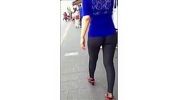 Incredible Tight-Ass Yoga-Pants-Wearing Girl's Candid Video