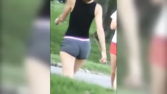 Filming A Heavenly Asscheeks In Snugdenim Spectacle