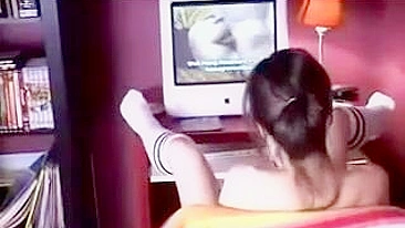 Hot Woman Caught Masturbating on Porn Video by Roommate
