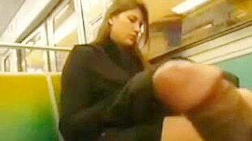 Dick Flashing in the Subway Showing to a Hot Girl