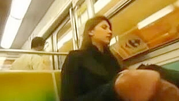 Dick Flashing in the Subway Showing to a Hot Girl