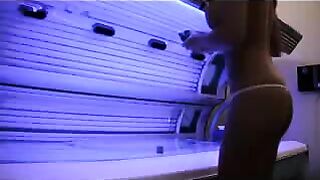 Hidden Camera at Solarium Filming Sexy Naked Girl