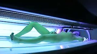 Hidden Camera at Solarium Filming Sexy Naked Girl