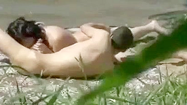 Exhibitionist Sex at the Beach Caught on Voyeur Camera