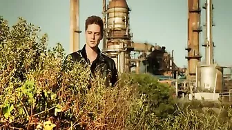 Beach Voyeur Chick Filmed Topless