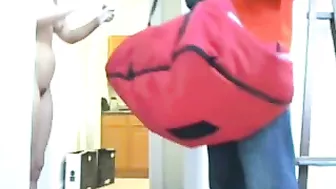 Sexy Nude Girl Flashes The Pizza Delivery Boy