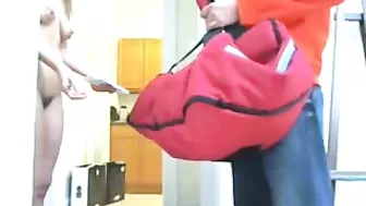 Sexy Nude Girl Flashes The Pizza Delivery Boy