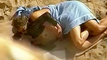 Couple Fucking at Beach Caught on Hidden Voyeur Camera