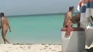 Hot Naked Pussy Video at the Beach Filmed on Voyeur Camera