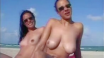 Beach Voyeur Vids von Various Nackt Paare und Frauen