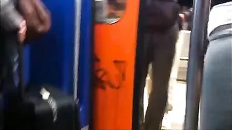 Fantastic Camera Work Captures Enticing Derriere In Form-Fitting Yoga Trousers