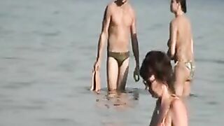 Voyeur Camera at Public Beach Films Busty Girlfriend Cleaning Up