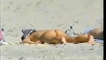 Voyeur à  chaud femmes Topless plage