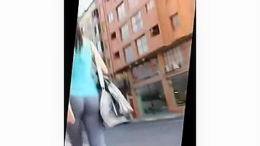 Voyeur Hot Girl in Tight Pants Shows Perfect Ass on the Street