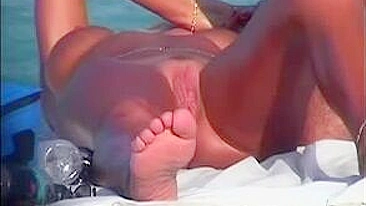 Nude Beach Videos of Sexy Amateur Women Doing Nude Sunbath