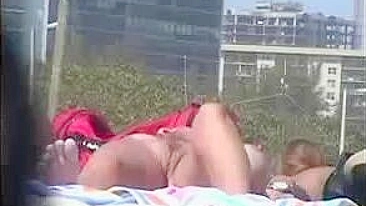 Steamy Voyeur Vids Of Various Nude Couples And Women At The Beach