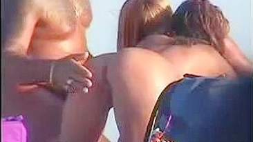 Steamy Voyeur Vids Of Various Nude Couples And Women At The Beach