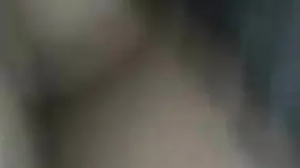 Amateur Girl Flashes Her Hairy Pussy in Broad Daylight