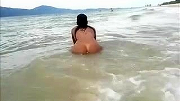 Nude Big Latina Ass Filmed at the Beach