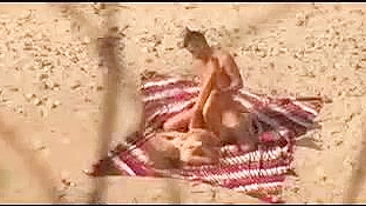 Playa Video XXX pareja pillada teniendo sexo en cámara Voyeur