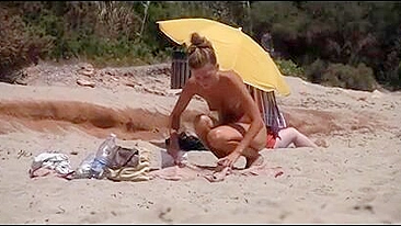 Sexy Beach Voyeur Tube Video Of Hot Nude Girl On Hidden Cam Captured