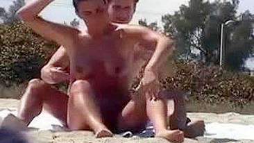 Naked Amateur Couple Filmed by Spy Camera at Beach