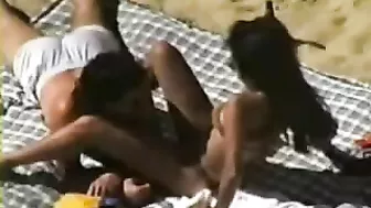 Naked Beach Voyeur Video Amateur Couple Sex espió en Acción