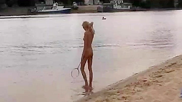 Video de nudismo ruso dos caliente a niñas jugando desnuda en la playa