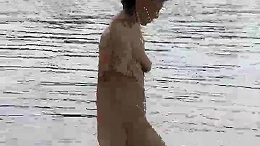 Video de nudismo ruso dos caliente a niñas jugando desnuda en la playa