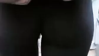 Sexy Girl's See-Through Leggings Caught On Candid Camera!