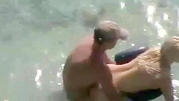 French Beach Sex Video Couple Caught Fucking on Voyeur Camera