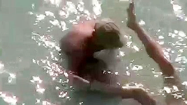 French Beach Sex Video Couple Caught Fucking on Voyeur Camera