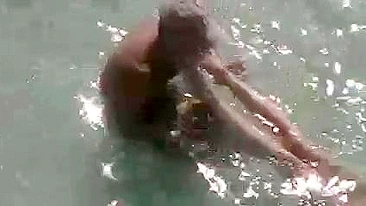 French Beach Sex Video Couple Caught Fucking on Voyeur Camera