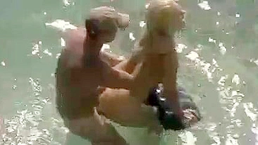 French Beach Sex Video Couple Caught Fucking on Voyeur Camera